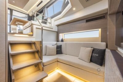 3 cabin 6 guest motor boat in Italy - boat image 16