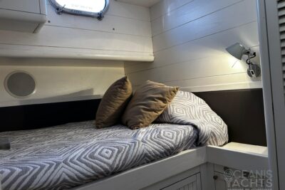 1 cabin 4 guest motor boat in Liguria, Italy - boat image 16