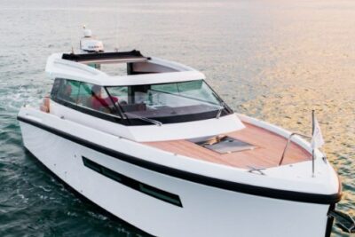 New Delta Powerboats 33 Coupé in Italy - photo 3