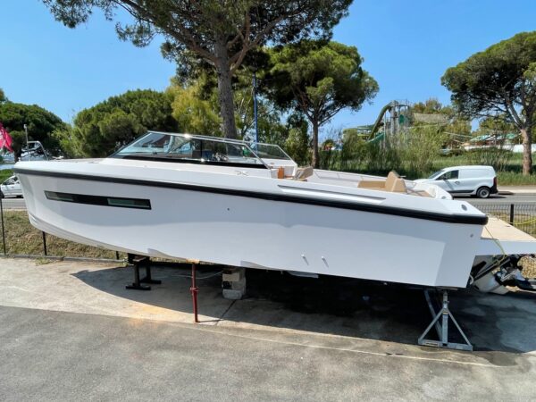 Delta Powerboats 33 Open Barca A Motore – 2 cabine (2023)