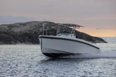 Motor boat by Delta Powerboats model T26 - photo 8