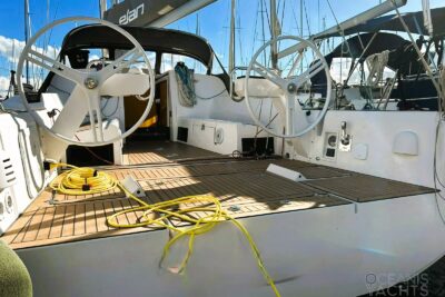 3 cabin sailing boat - boat image 5
