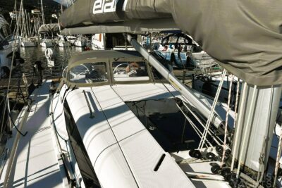 Elan Line E5 in Liguria, Italy - boat image 10