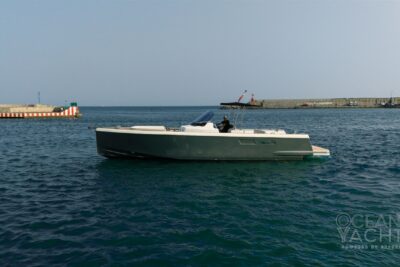 1 cabin motor boat - boat image 5