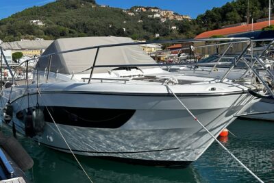 Used Jeanneau Cap Camarat 10.5 Wa 2016 for sale - image 2