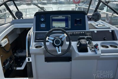 Used Jeanneau Cap Camarat 10.5 Wa 2016 for sale - boat image 11