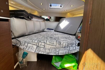 1 cabin 2 guest motor boat in Liguria, Italy - boat image 16