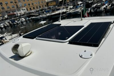 1 cabin motor boat - boat image 5