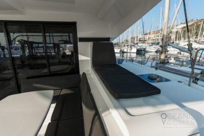 12.79m Lagoon 42 yacht - photo 4