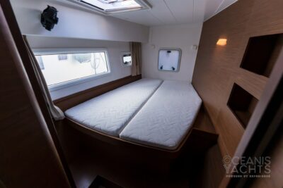 Sailing boat by Lagoon model 42 - photo 8