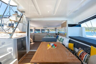 12.84m Lagoon 43 yacht - photo 4