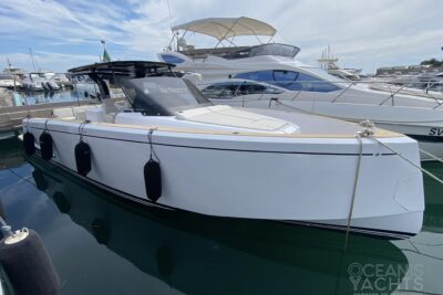 2 cabin motor boat - boat image 15