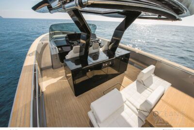 2 cabin motor boat - boat image 5