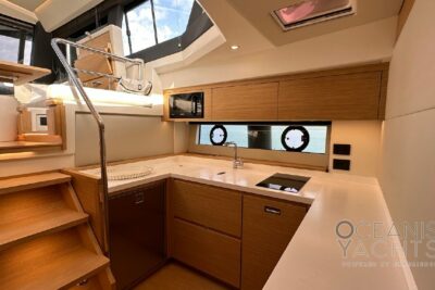 Motor boat by Pardo Yachts model Gt 52 - photo 8