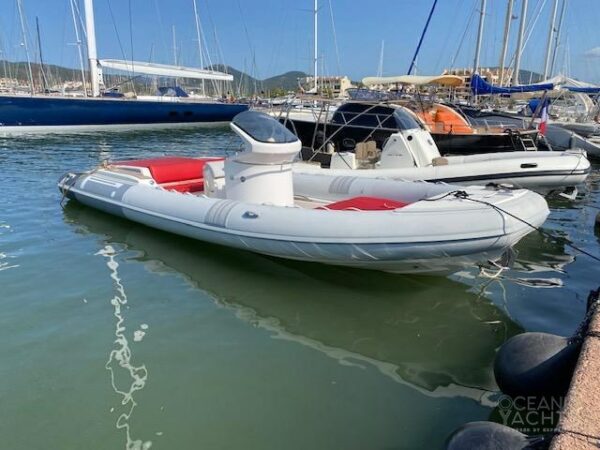 Pirelli 880 Sport Barca A Motore – 0 cabina (2013)