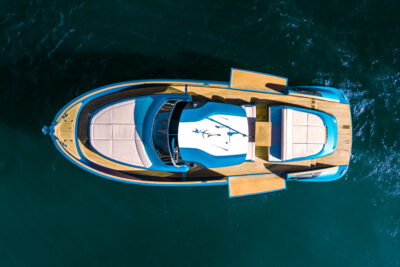 1 cabin 2 guest motor boat in Sanremo, liguria, Switzerland - boat image 6