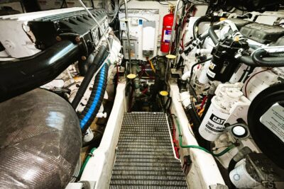 Used Tiara Yachts 4200 Open 2005 for sale - boat image 21