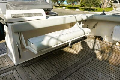 Motor boat by Tiara Yachts model 4200 Open - photo 8