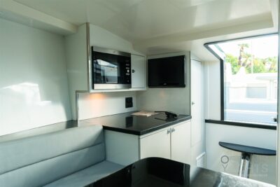 Motor boat by Van Dutch model 40 - photo 8