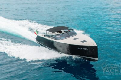 2 cabin motor boat - boat image 15