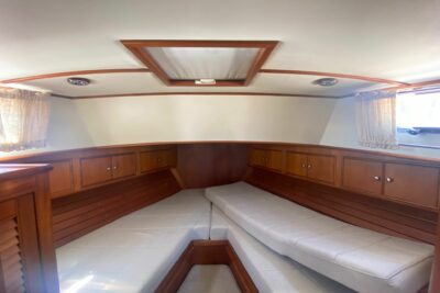 Grand Banks Eastbay 43 2002 yacht in Sanremo (France) - image 7