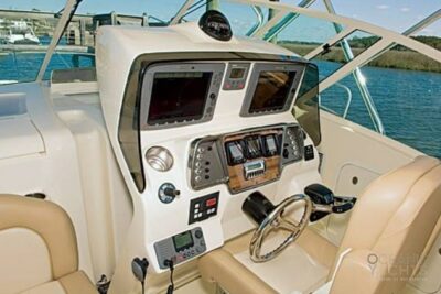 1 cabin motor boat - boat image 5
