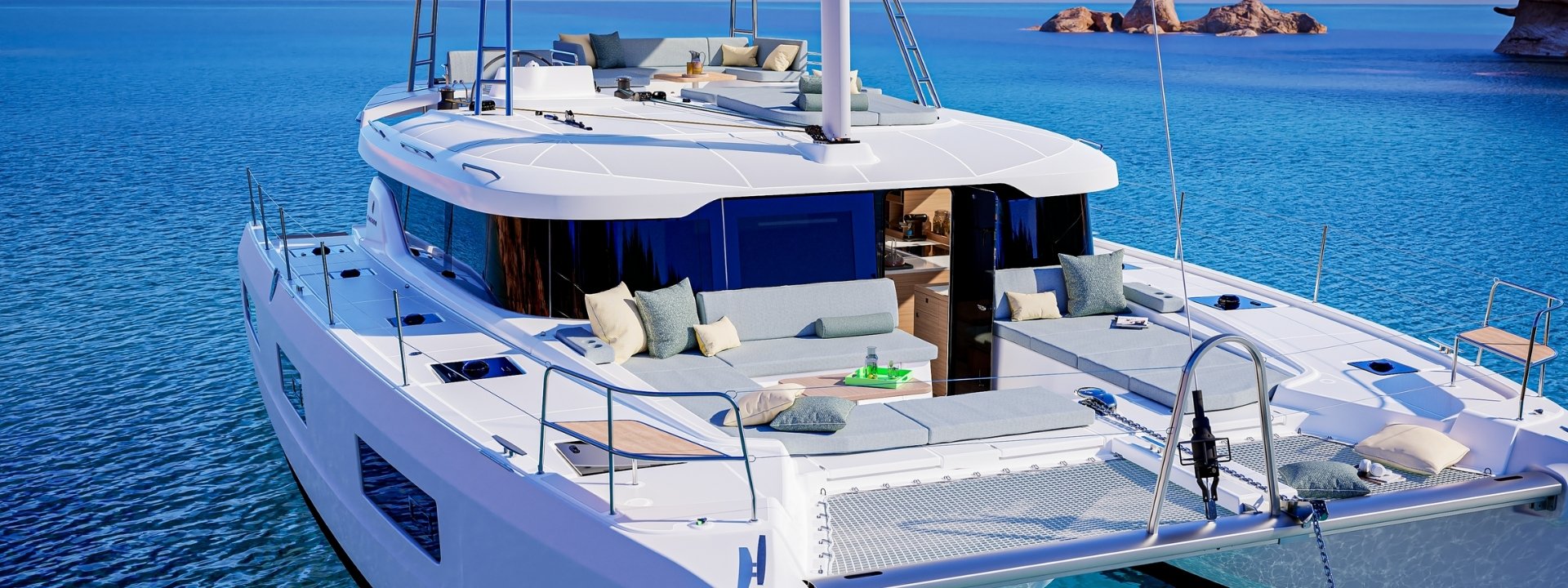 Lagoon 47 stern