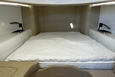 0 cabin inflatable boat - boat image 5