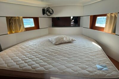 Used Beneteau Oceanis 38 2016 for sale - boat image 21