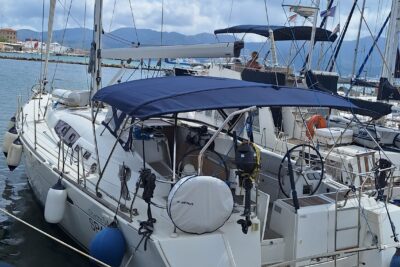 Used Beneteau Oceanis 54 2011 for sale - image 2