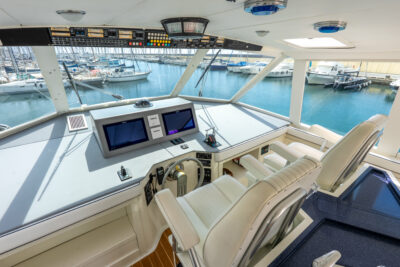 4 cabin motor boat - boat image 5