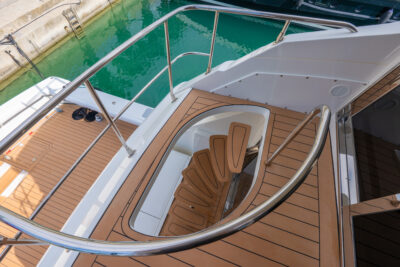 Motor boat by Bertram model Bertram 76 - photo 8