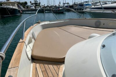 1 cabin 0 guest motor boat in Sanremo (Italy) - boat image 6