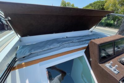 Delta Powerboats 33 Open 2023 yacht in Hyeres (France) - image 7