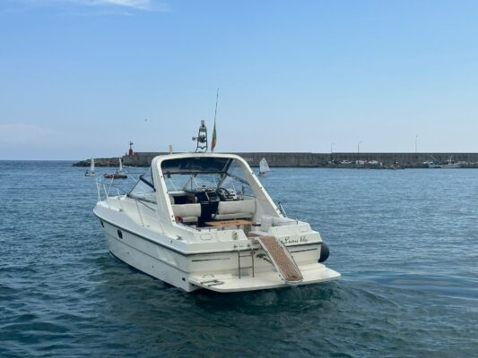 Used Fairline Targa 33 1990 for sale - boat image 1