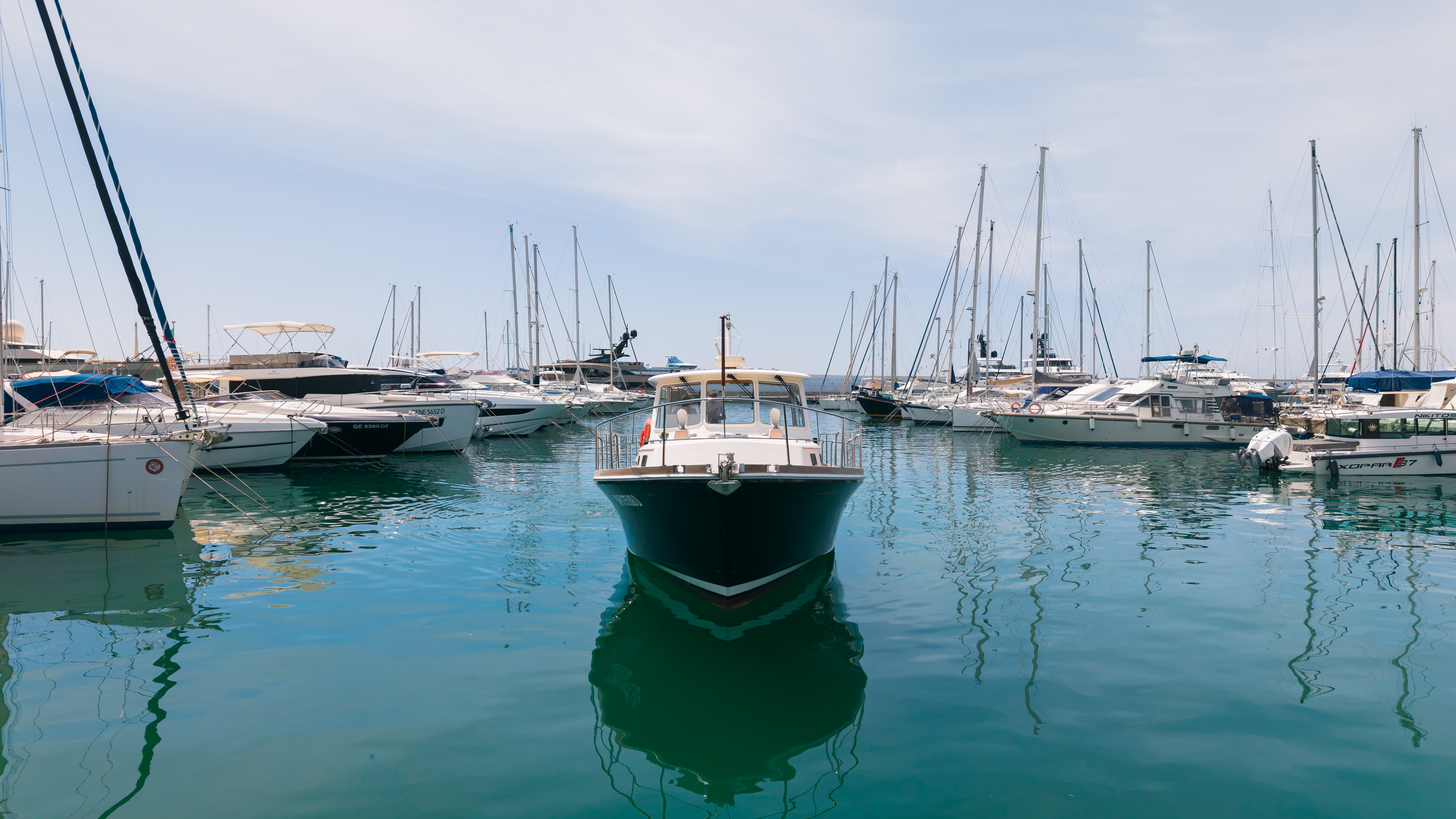 Grand Banks Eastbay 43