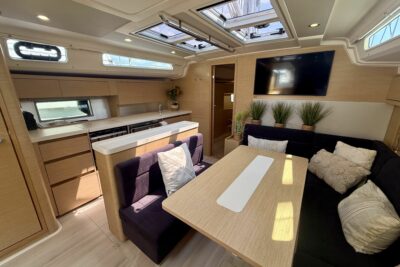 3 cabin sailing boat - boat image 5