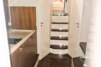 13.36m Itama Itama 40 yacht - photo 4