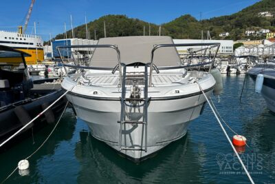 Used Jeanneau Cap Camarat 10.5 Wa in Liguria (Italy) - photo 3