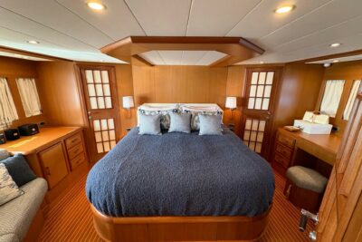 Mochi Craft Dolphin 74 in Port Vauban Antibes (Italy) - boat image 10