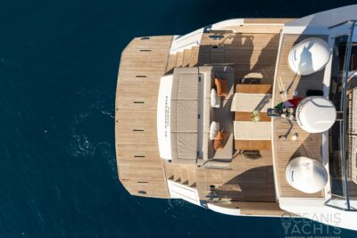 4 cabin 8 guest motor boat in Liguria (Italy) - boat image 6