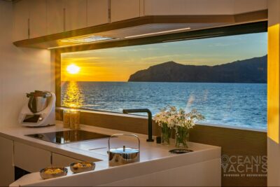 8 berth boat for sale in Liguria (Italy) - photo 9