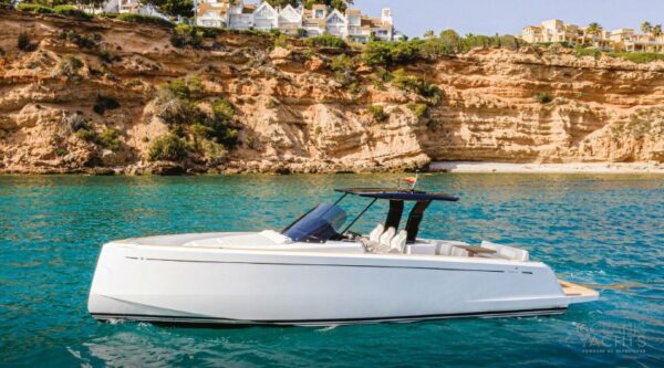 Pardo Yachts Walkaround 38 – Barca A Motore – 2 cabine (2026)
