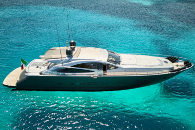 4 cabin 0 guest motor boat in Sardegna (Italy) - boat image 6