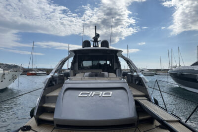 3 cabin motor boat - boat image 5