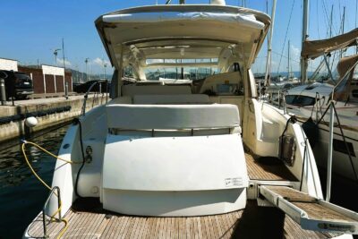 11.67m Prestige Prestige 38S yacht - photo 4