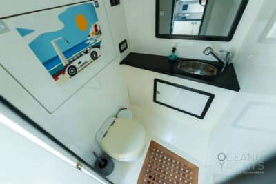 Van Dutch 40 in France - boat image 10