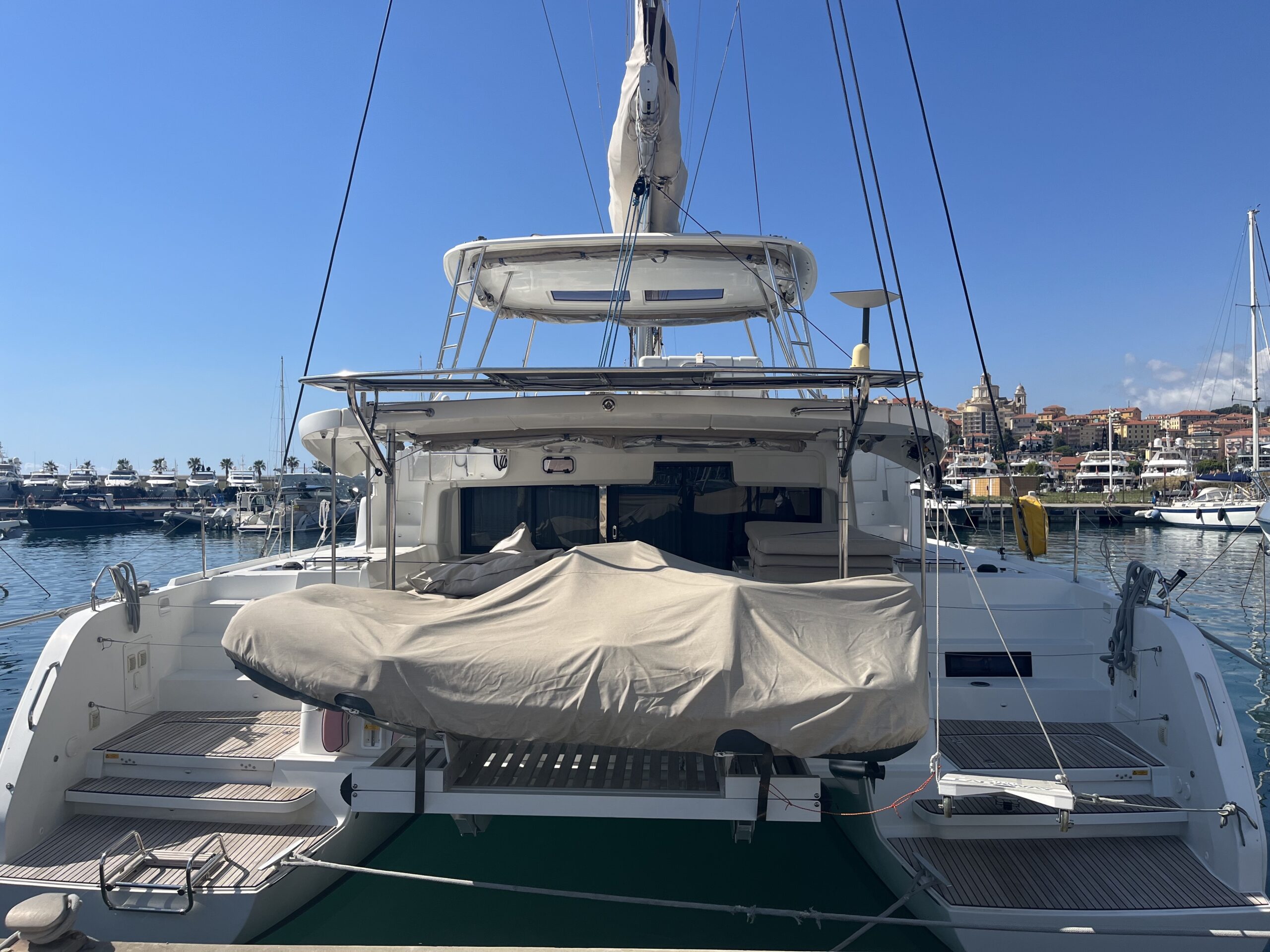 Lagoon Lagoon 46